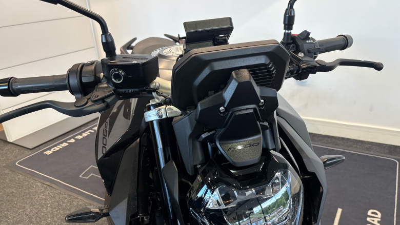 BMW F900 R
